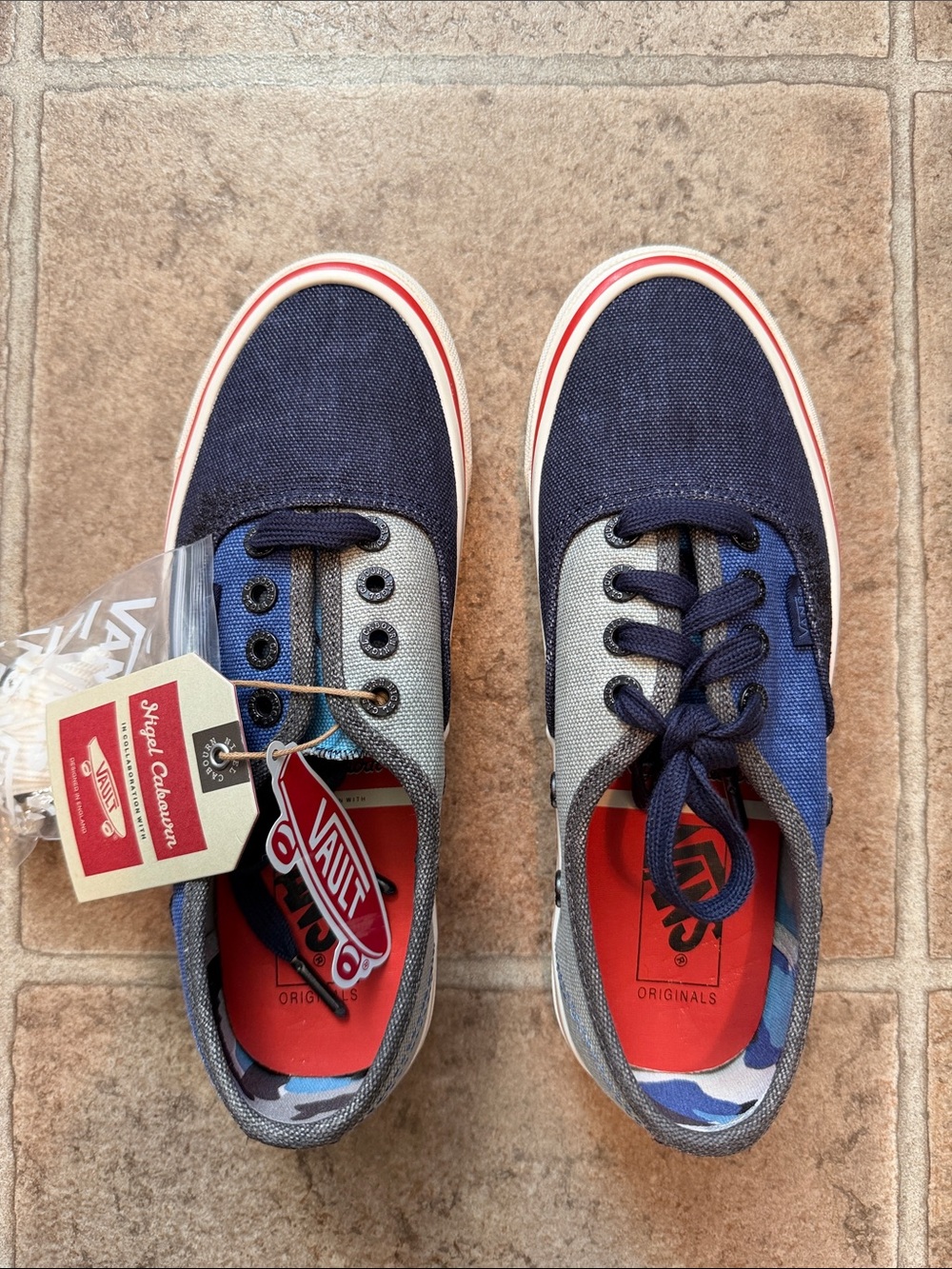 Unisex Vans Nigel Cabourn Authentic Canvas Sneakers. Size U.S. W7.5/M6